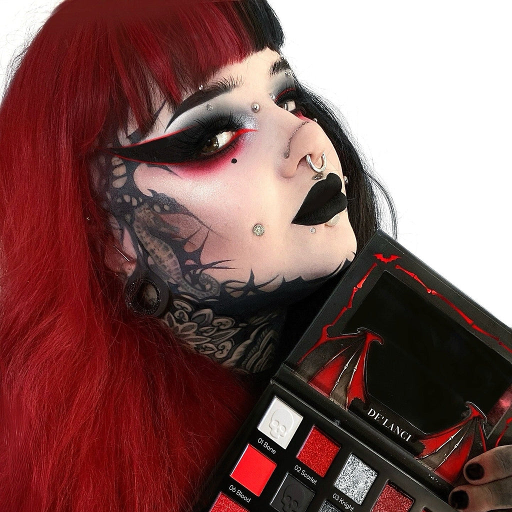 DE´LANCI Warcraft Illusion 15-Color Red & Black Pigment Eyeshadow Palette