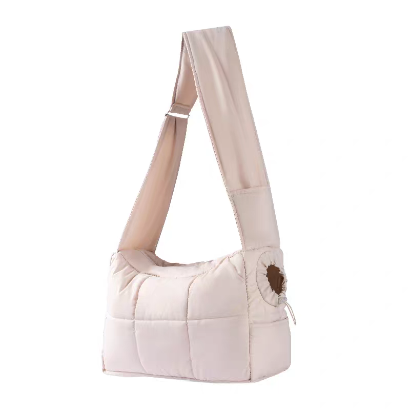 Pet carrier bag for autumn and winter